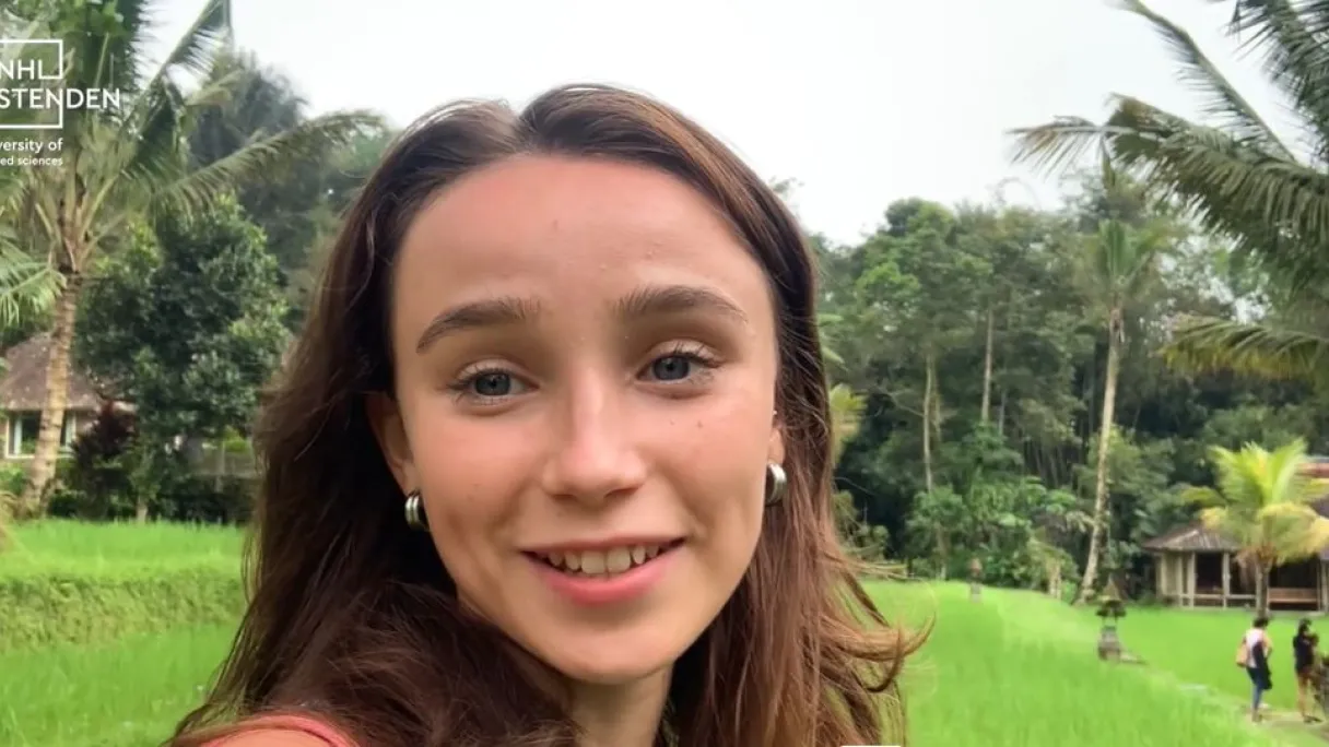 Thumbnail vlog Alina